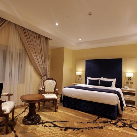 BON Hotel Elvis Mobushipe Buitenkant foto