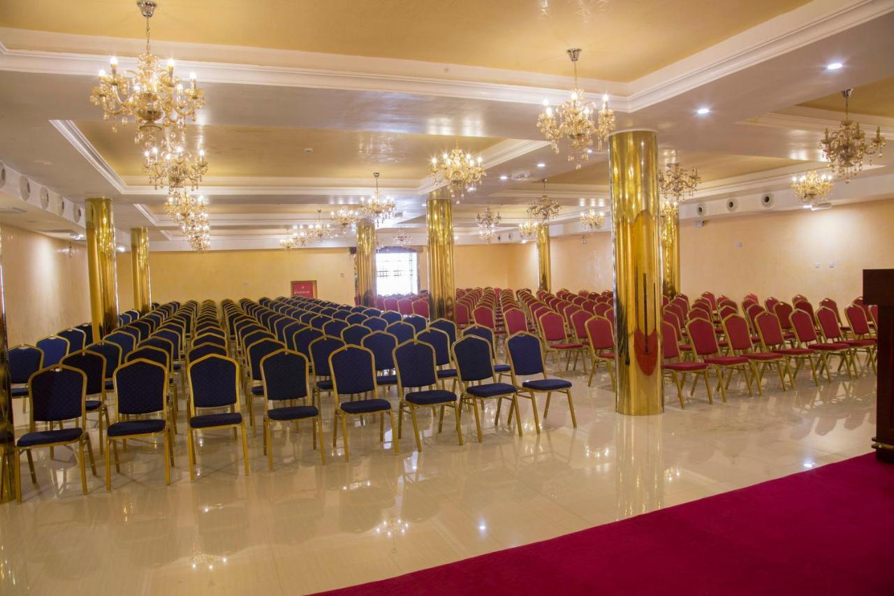 BON Hotel Elvis Mobushipe Buitenkant foto
