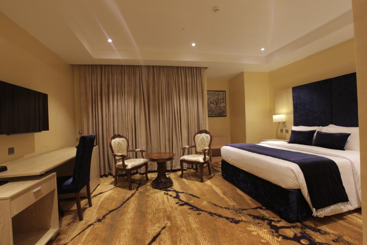 BON Hotel Elvis Mobushipe Buitenkant foto