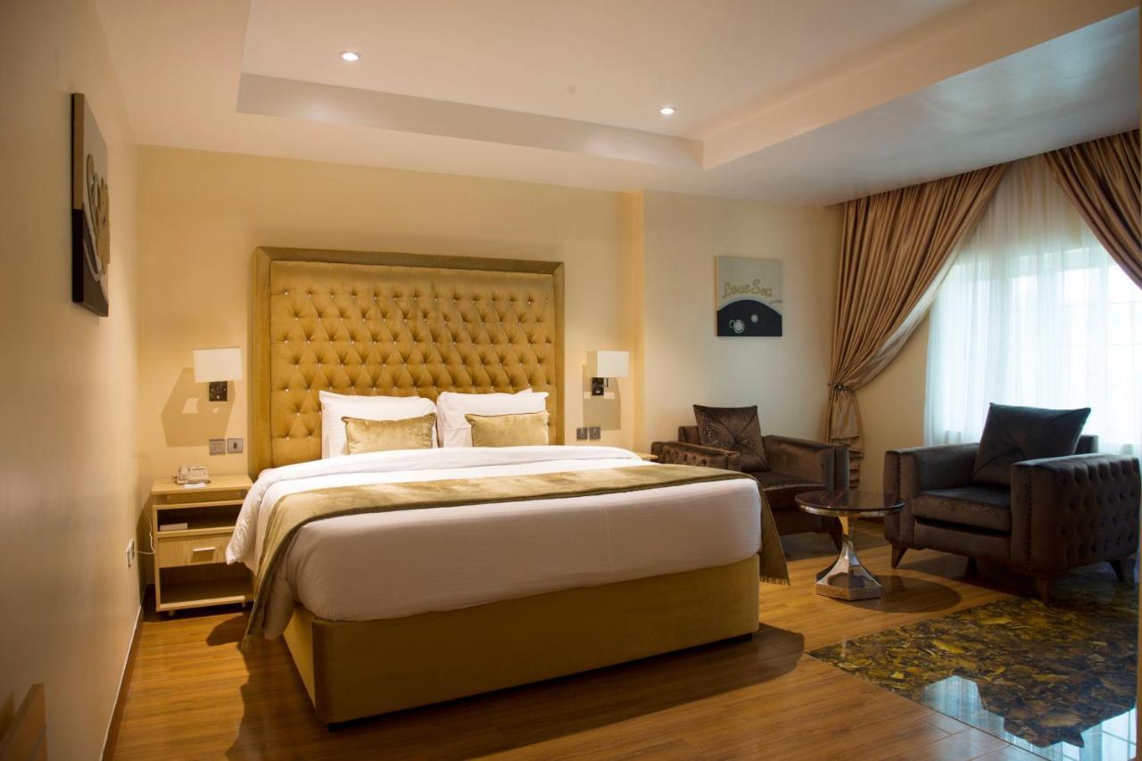 BON Hotel Elvis Mobushipe Buitenkant foto