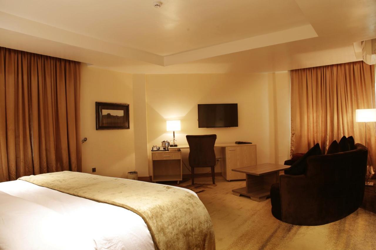BON Hotel Elvis Mobushipe Buitenkant foto