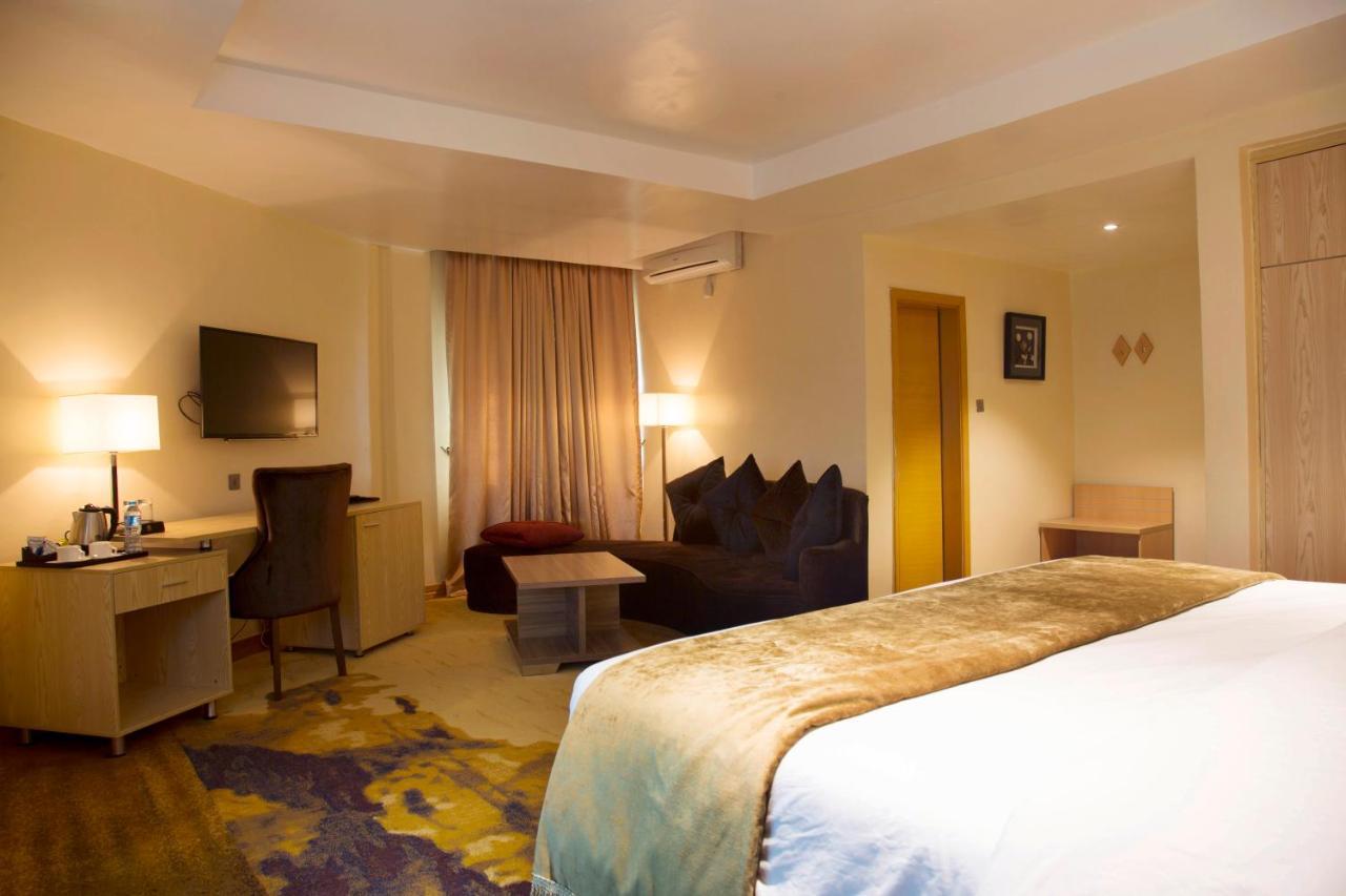 BON Hotel Elvis Mobushipe Buitenkant foto